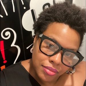 Meet your Posher, Veronique